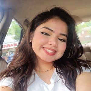 Meet your Posher, Sindi